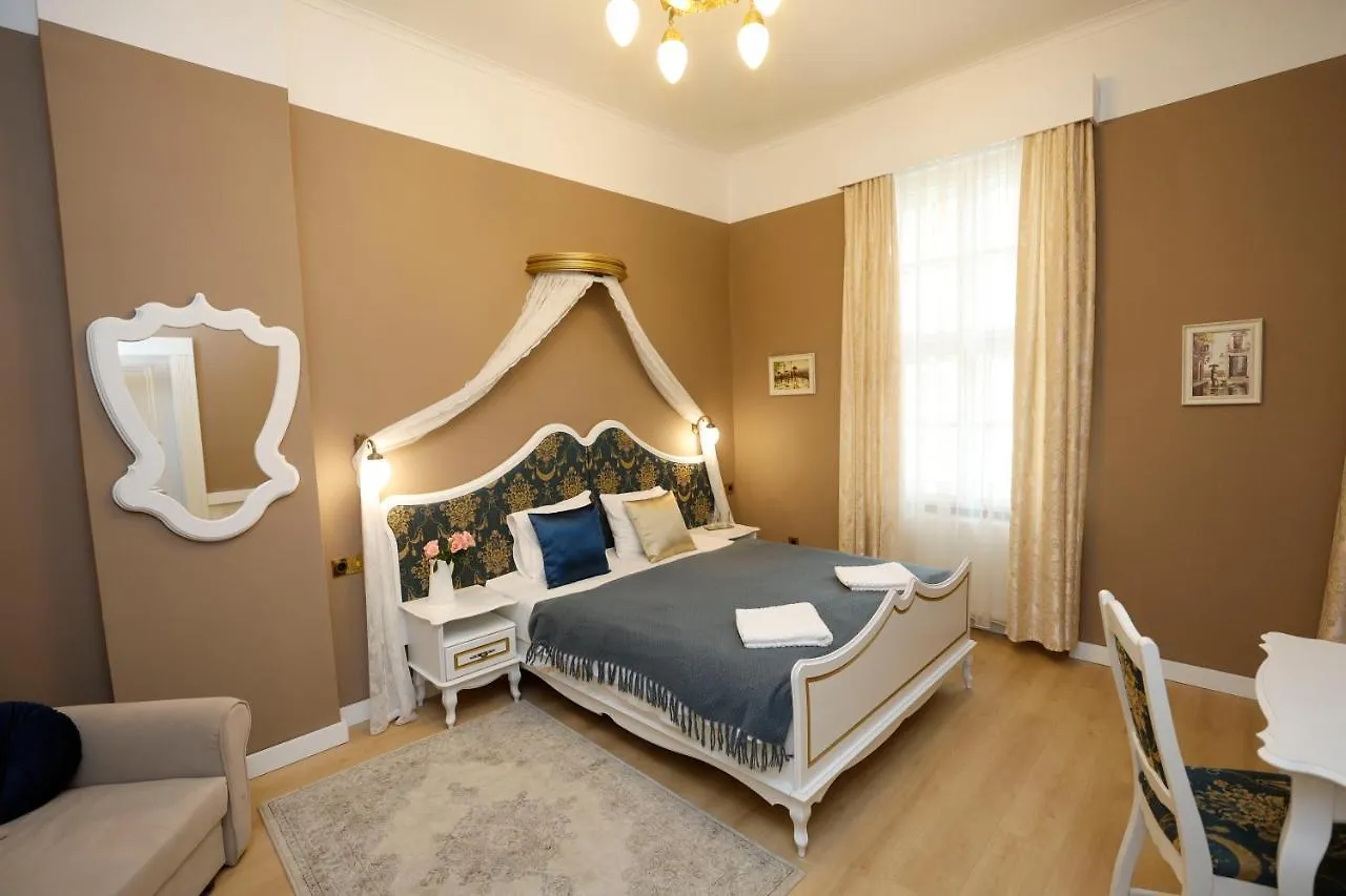 Villabaroque_Eger Bed & Breakfast